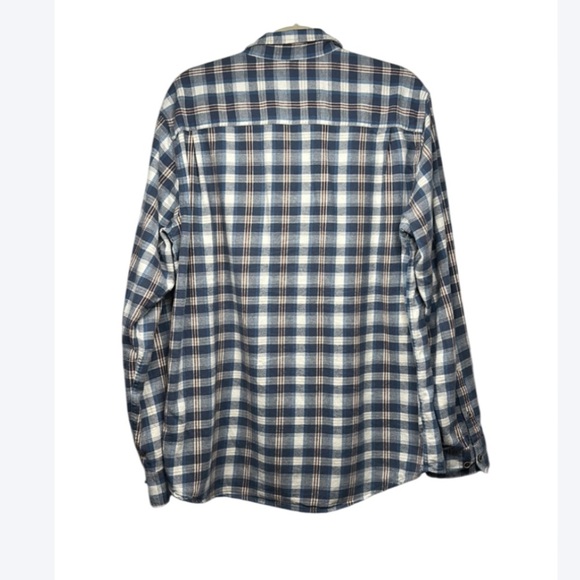 Weatherproof Blue and White Casual Button Down Shirt - Picture 3 of 7